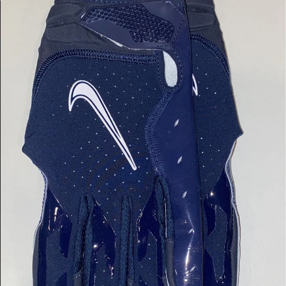 Nike gloves - Picture 2 of 7